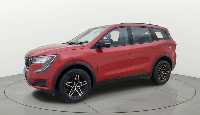 2022 Mahindra XUV700 MX P MT 5 STR, Petrol, Manual, 29,161 km, Left Front Diagonal