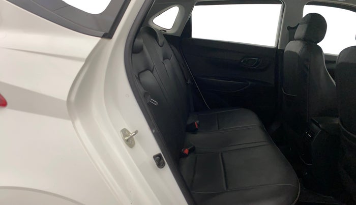 2023 Hyundai NEW I20 MAGNA 1.2 MT, Petrol, Manual, 27,146 km, Right Side Rear Door Cabin