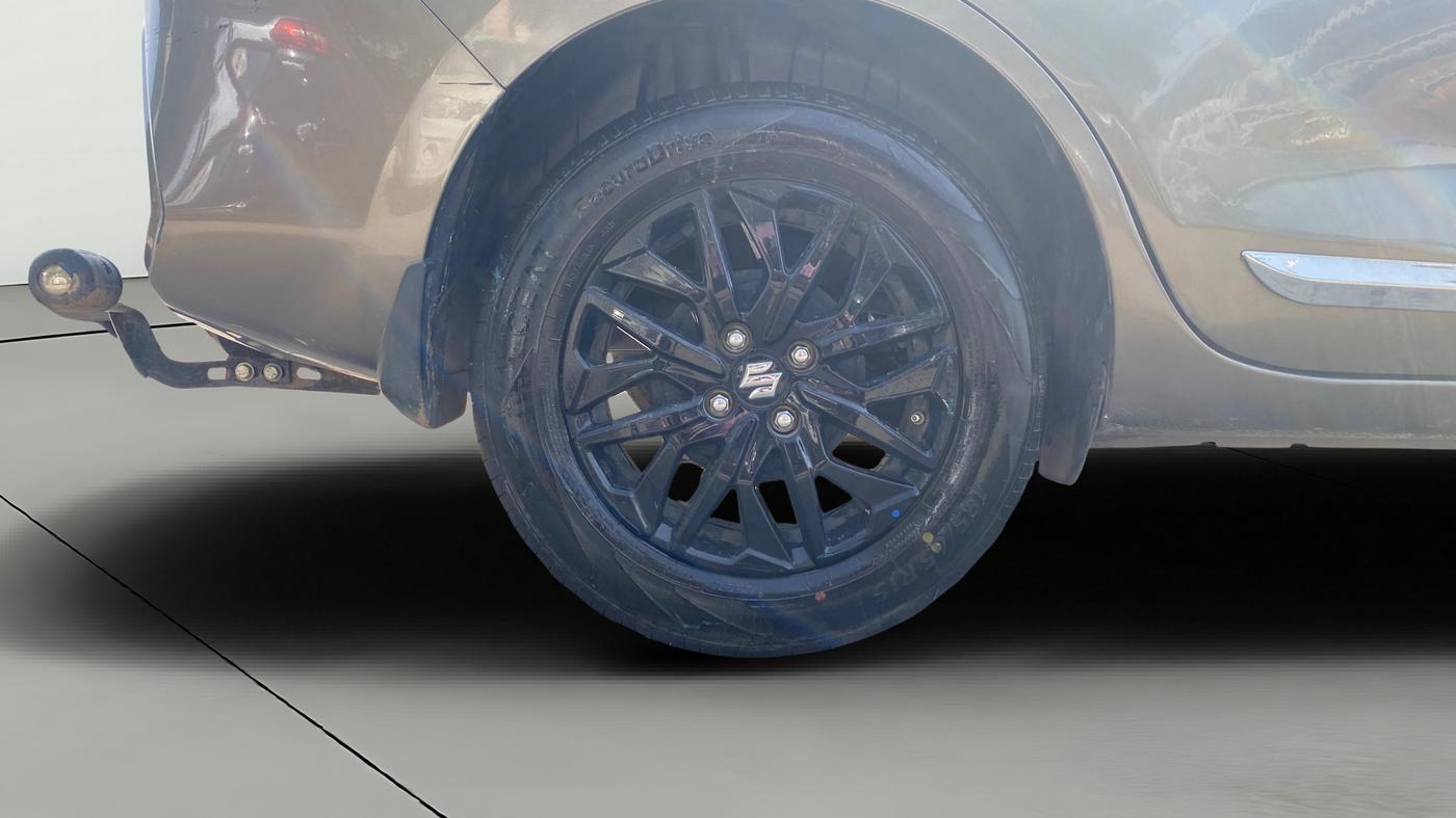 2025 Maruti Dzire ZXi AMT, Petrol, Automatic, 9,107 km, Right Rear Wheel