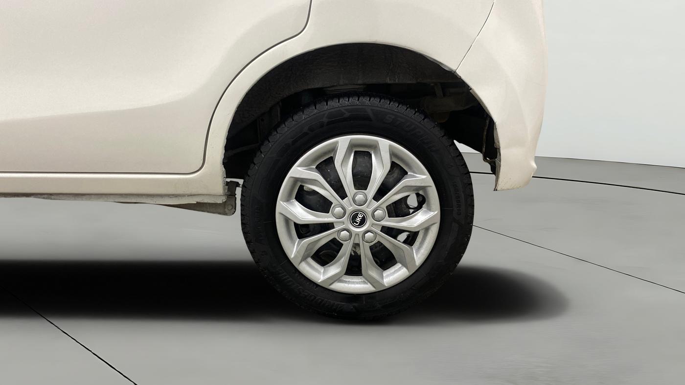 2015 Maruti Alto K10 VXI, Petrol, Manual, 76,050 km, Left Rear Wheel