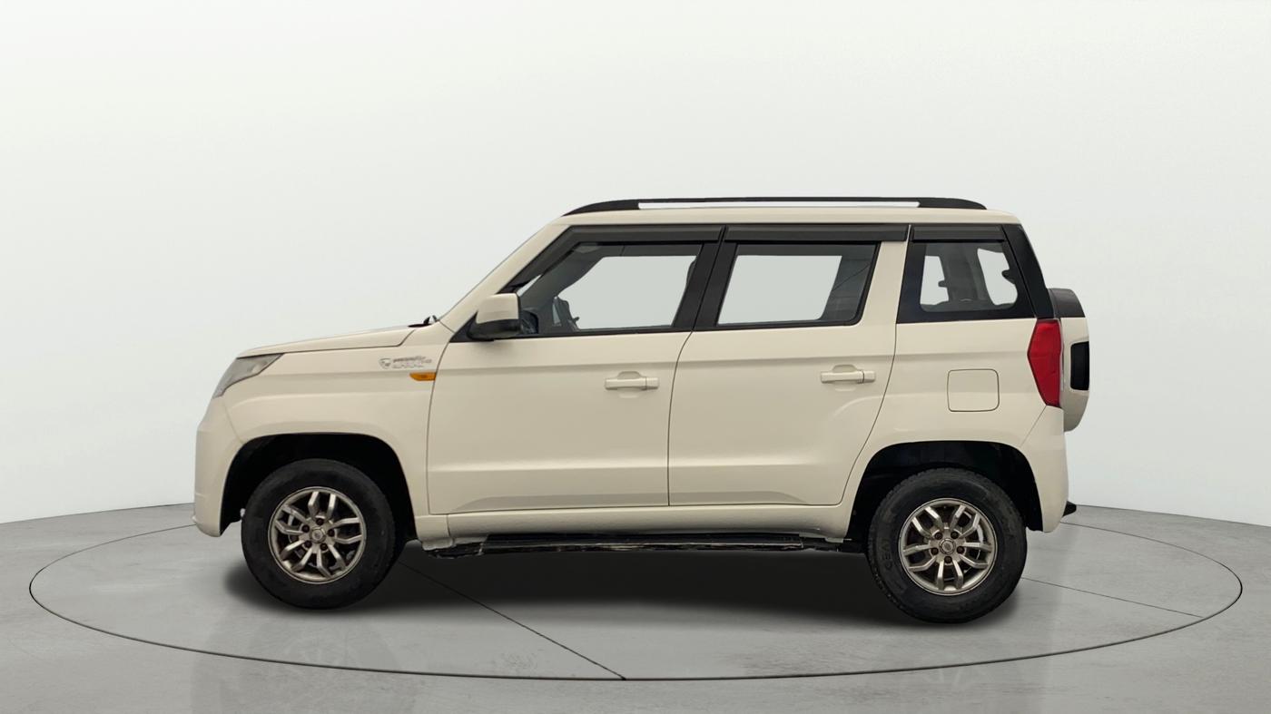 2017 Mahindra TUV300 T8, Diesel, Manual, 87,345 km, Left Side