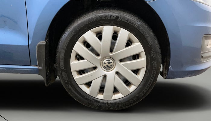 2017 Volkswagen Vento COMFORTLINE 1.6, Petrol, Manual, 75,158 km, Right Front Wheel