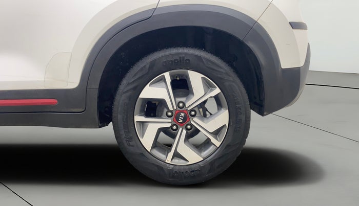 2020 KIA SONET GTX PLUS 1.5 AT, Diesel, Automatic, 34,429 km, Left Rear Wheel