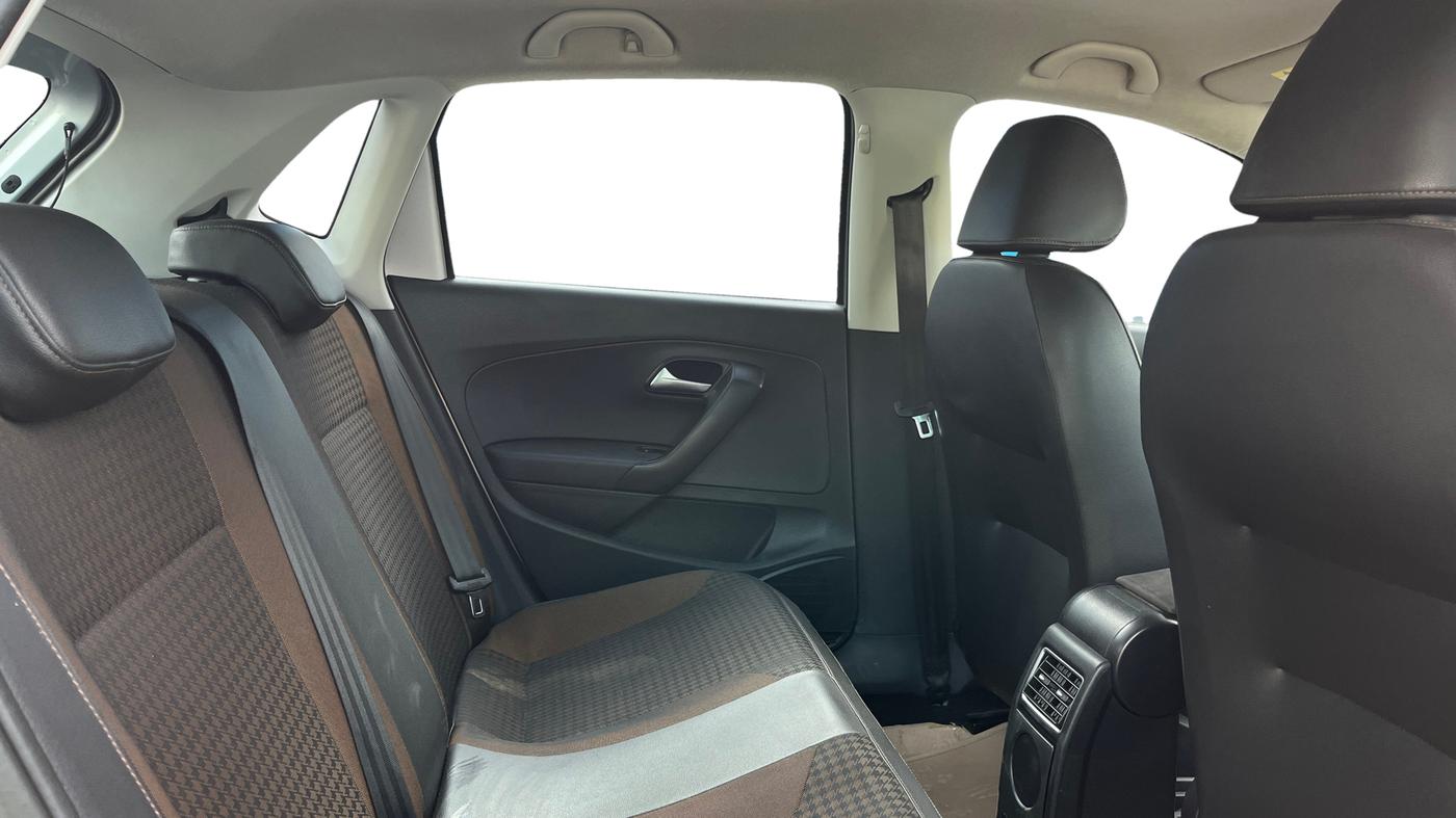 2018 Volkswagen Polo HIGHLINE1.2L, Petrol, Manual, 63,404 km, Right Side Rear Door Cabin