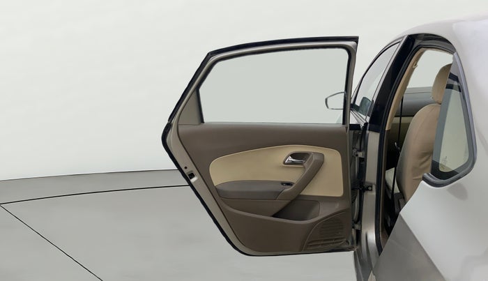 2015 Skoda Rapid AMBITION 1.6 MPI MT, Petrol, Manual, 90,252 km, LHS Rear Door