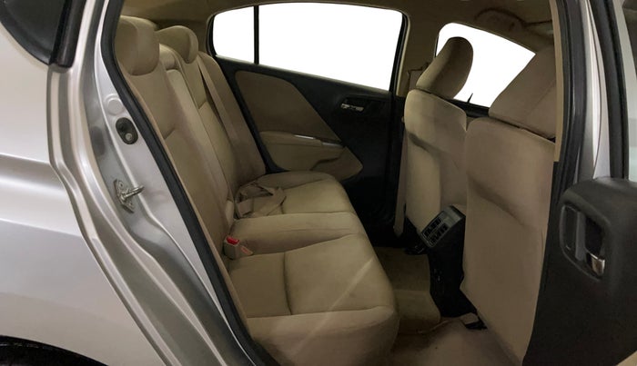 2015 Honda City 1.5L I-VTEC V MT, Petrol, Manual, 57,598 km, Right Side Rear Door Cabin