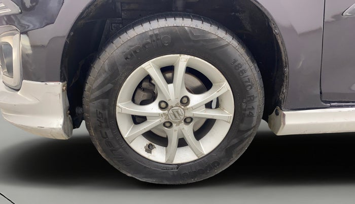 2017 Maruti Swift VXI, Petrol, Manual, 96,277 km, Left Front Wheel