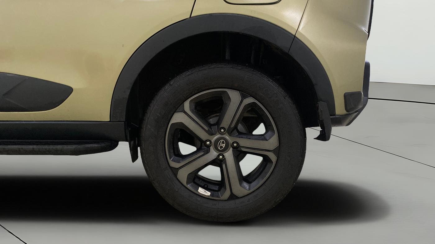 2022 Tata NEXON XZA PLUS (PREMIUM) KAZIRANGA PETROL, Petrol, Automatic, 14,871 km, Left Rear Wheel
