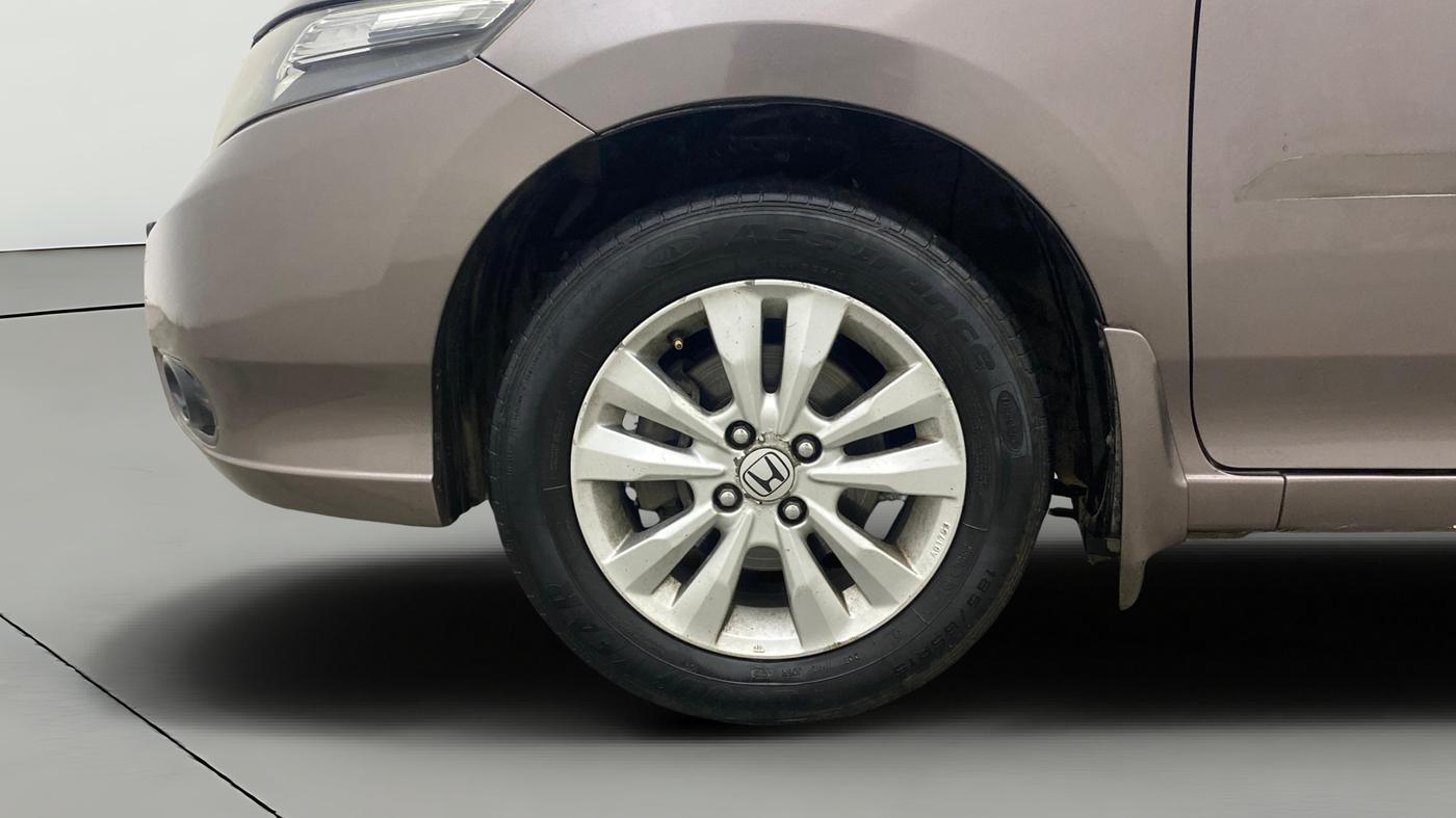 2013 Honda City 1.5L I-VTEC V MT, Petrol, Manual, 1,00,405 km, Left Front Wheel