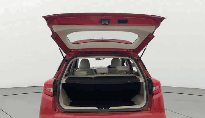 2021 Mahindra XUV300 W8 (O) 1.5 DIESEL AMT, Diesel, Automatic, 75,875 km, Boot Door Open