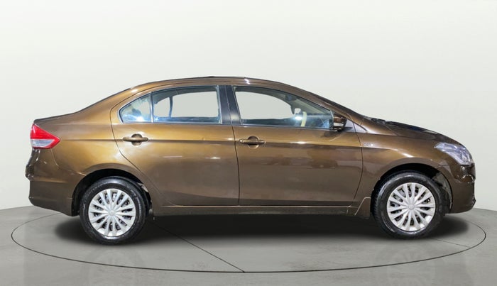 2014 Maruti Ciaz VXI, Petrol, Manual, 45,312 km, Right Side View