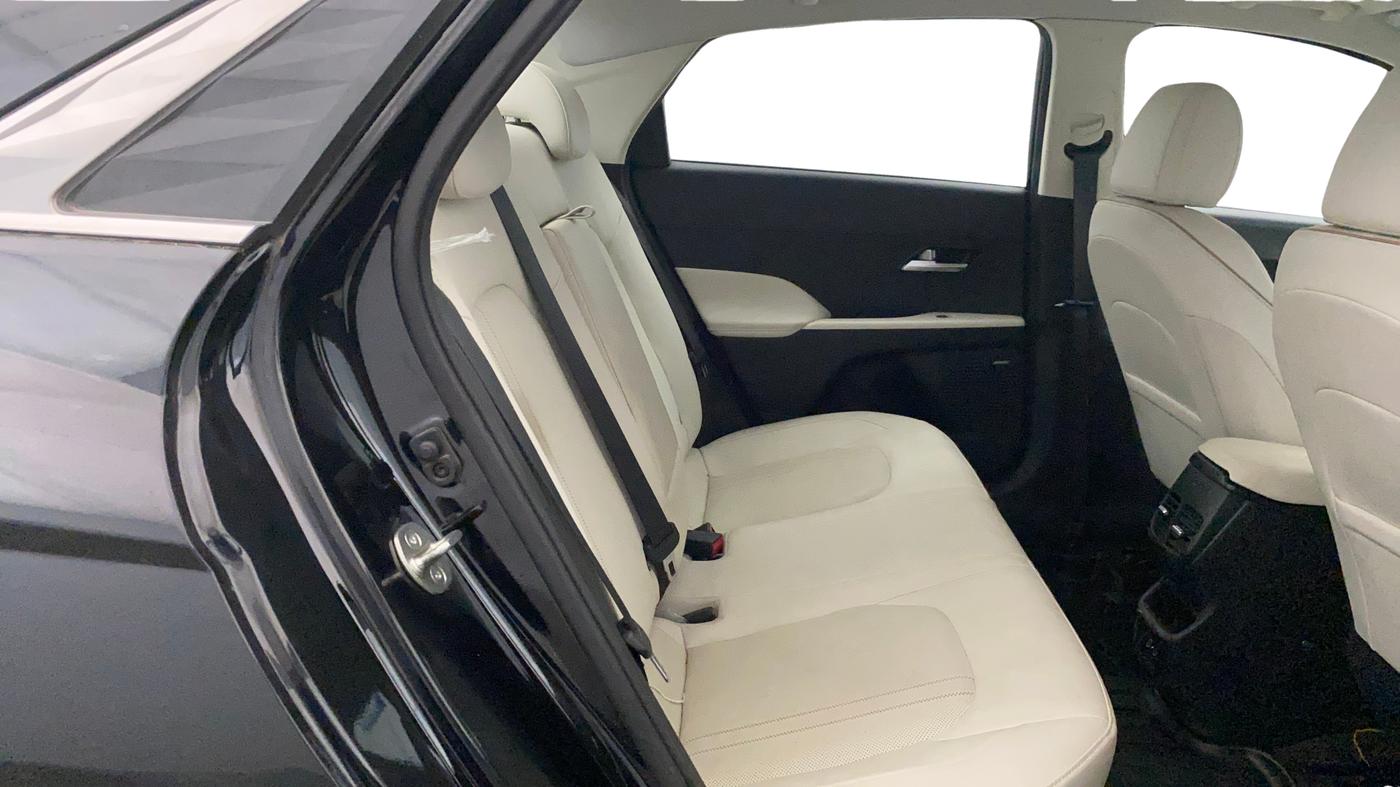 2024 Hyundai Verna SX (O) 1.5 MPI MT, Petrol, Manual, 11,754 km, Right Side Rear Door Cabin