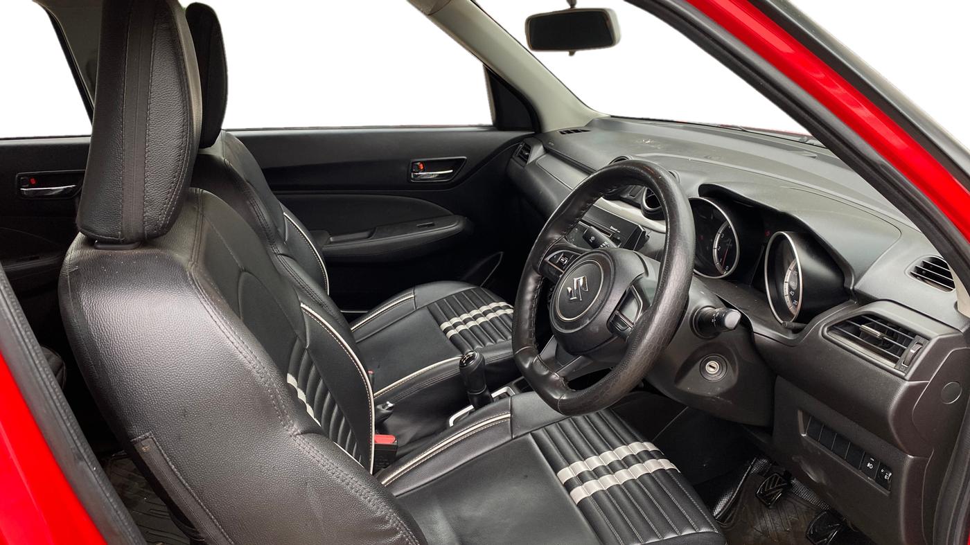2020 Maruti Swift VXI, Petrol, Manual, 46,854 km, Right Side Front Door Cabin