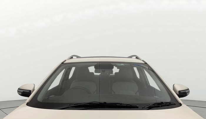 2025 MG ASTOR Select 1.5 MT (Ivory), Petrol, Manual, 4,896 km, Front Windshield