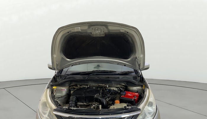 2016 Tata Zest XM PETROL, Petrol, Manual, 60,688 km, Open Bonet