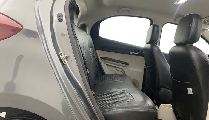 2022 Tata Tiago XZ PLUS CNG, CNG, Manual, 27,657 km, Right Side Rear Door Cabin