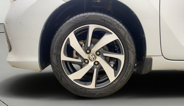 2023 Toyota Glanza V AMT, Petrol, Automatic, 33,410 km, Left Front Wheel