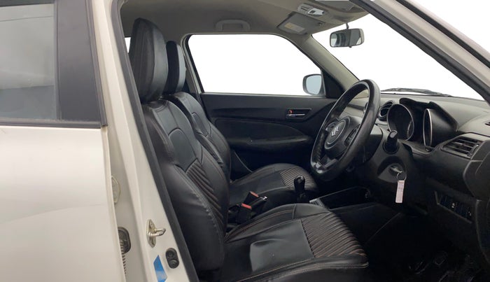 2021 Maruti Swift VXI, Petrol, Manual, 40,394 km, Right Side Front Door Cabin
