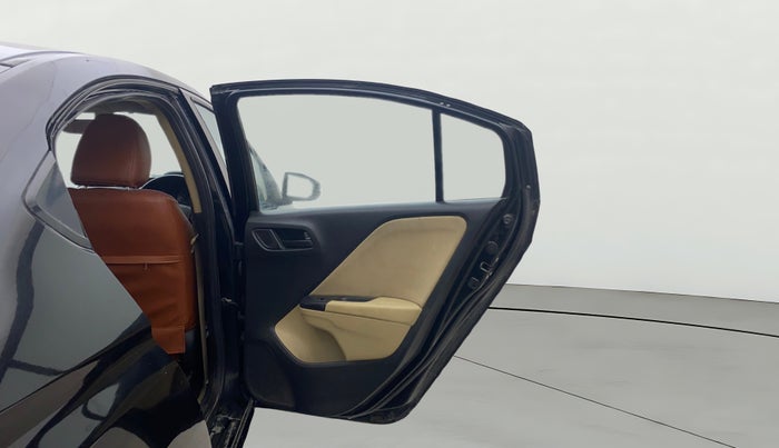 2014 Honda City 1.5L I-DTEC SV, Diesel, Manual, 1,01,242 km, RHS Rear Door