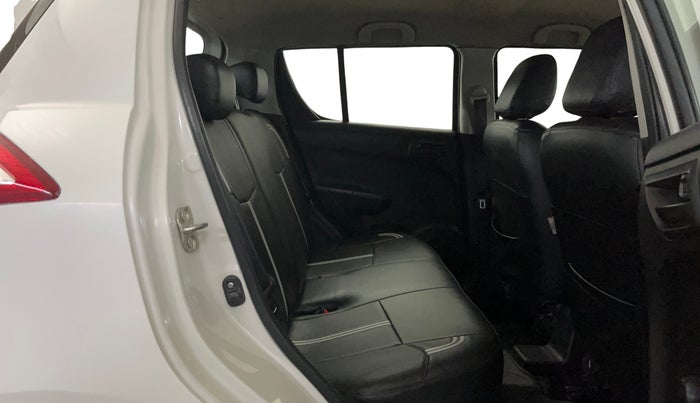 2016 Maruti Swift LXI (O), Petrol, Manual, 41,410 km, Right Side Rear Door Cabin