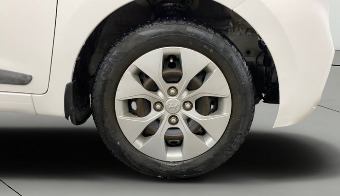 2018 Hyundai Xcent E+, Petrol, Manual, 42,007 km, Right Front Wheel