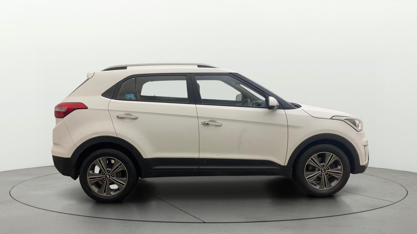 2016 Hyundai Creta SX (O) 1.6 DIESEL, Diesel, Manual, 1,03,764 km, Right Side View