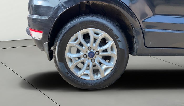 2014 Ford Ecosport TITANIUM 1.5L DIESEL, Diesel, Manual, 1,33,415 km, Right Rear Wheel