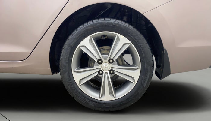 2019 Hyundai Verna 1.6 VTVT SX, Petrol, Manual, 78,537 km, Left Rear Wheel