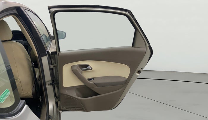 2013 Skoda Rapid AMBITION 1.6 TDI CR MT, Diesel, Manual, 1,14,039 km, RHS Rear Door