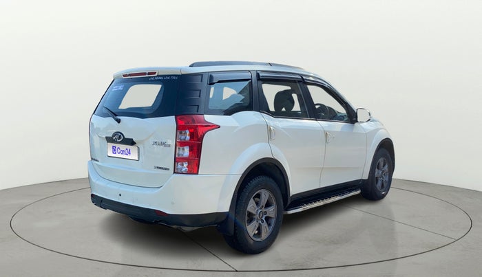 2015 Mahindra XUV500 W8, Diesel, Manual, 77,616 km, Right Back Diagonal