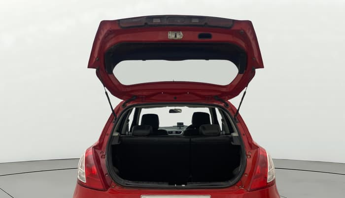 2015 Maruti Swift VXI, Petrol, Manual, 25,700 km, Boot Door Open