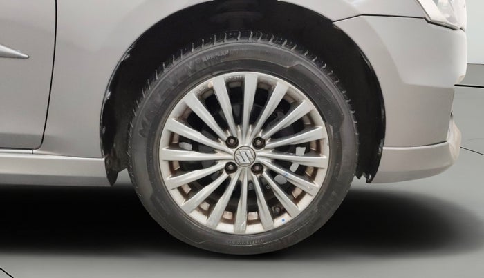 2016 Maruti Ciaz ZXI+ RS, Petrol, Manual, 53,859 km, Right Front Wheel