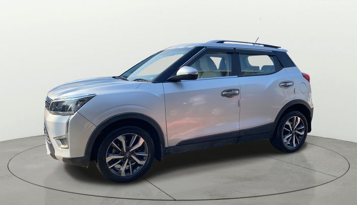 2019 Mahindra XUV300 W8 (O) 1.2 PETROL, Petrol, Manual, 66,047 km, Left Front Diagonal