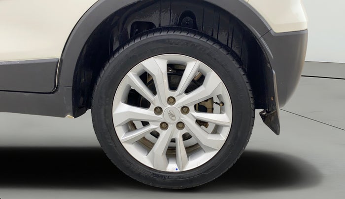 2021 Mahindra XUV300 W8 1.2 PETROL, Petrol, Manual, 24,301 km, Left Rear Wheel