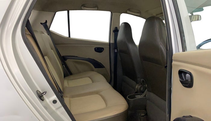 2014 Hyundai i10 MAGNA 1.1, Petrol, Manual, 71,956 km, Right Side Rear Door Cabin