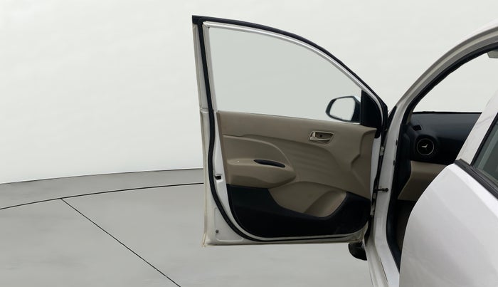 2018 Hyundai NEW SANTRO SPORTZ CNG, CNG, Manual, 94,346 km, LHS Front Door