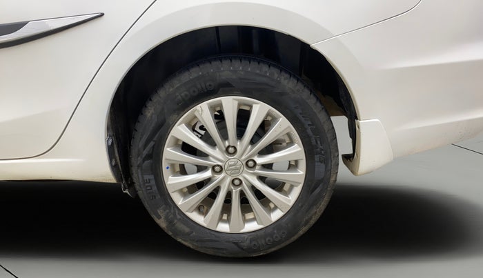 2022 Maruti Ciaz ZETA 1.5 SHVS MT PETROL, Petrol, Manual, 54,985 km, Left Rear Wheel