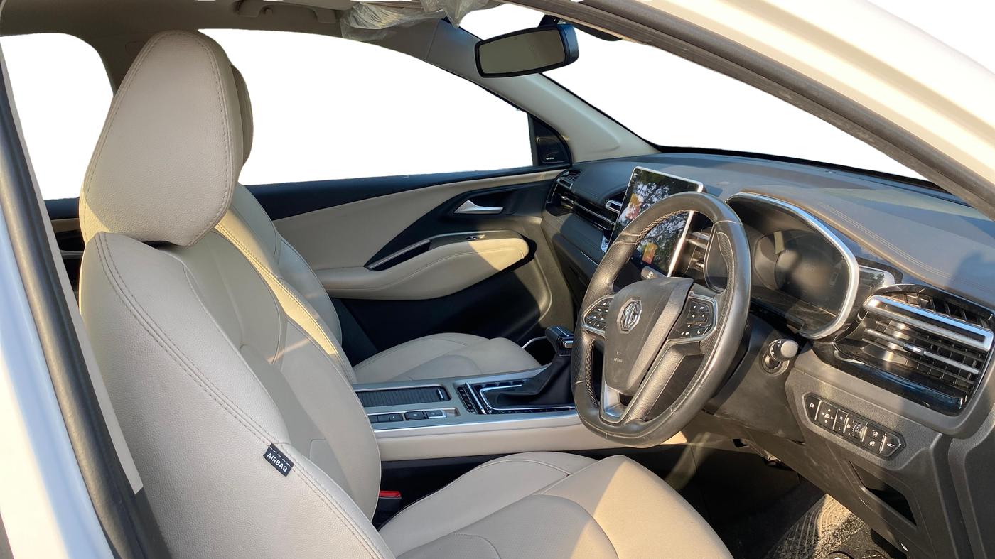 2023 MG HECTOR SHARP PRO 1.5 PETROL TURBO CVT PETROL, Petrol, Automatic, 54,666 km, Right Side Front Door Cabin