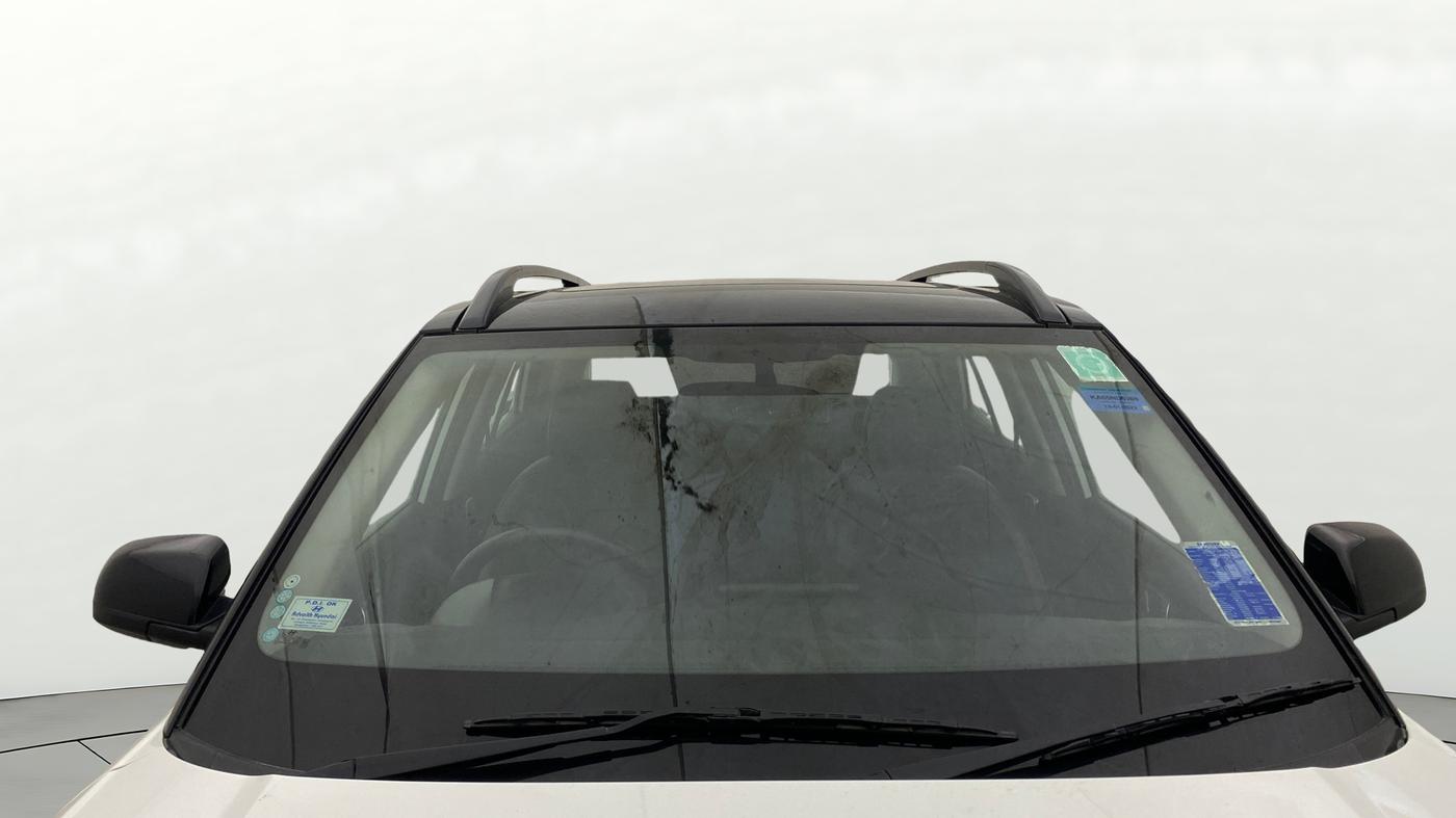 2022 Hyundai VENUE SX PLUS 1.0 TURBO DCT DUAL TONE, Petrol, Automatic, 24,238 km, Front Windshield