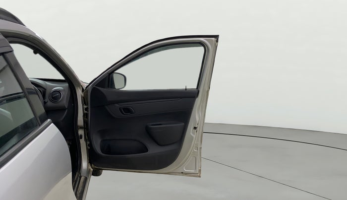 2016 Renault Kwid RXT 0.8, Petrol, Manual, 62,857 km, RHS Front Door