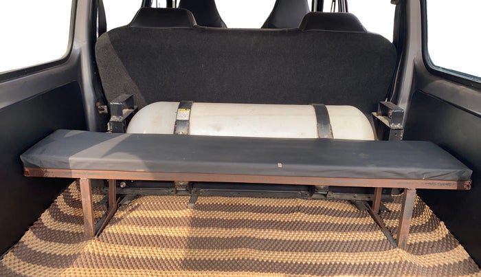 2022 Maruti Eeco 5 STR AC CNG (O), CNG, Manual, 27,733 km, Third Seat Row ( optional )