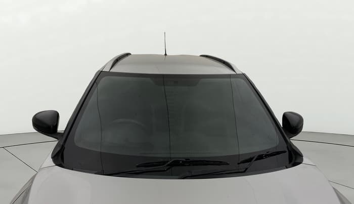 2021 Nissan MAGNITE XV MT, Petrol, Manual, 1,21,424 km, Front Windshield
