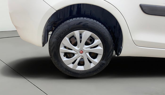 2014 Maruti Swift Dzire VXI, Petrol, Manual, 95,479 km, Right Rear Wheel