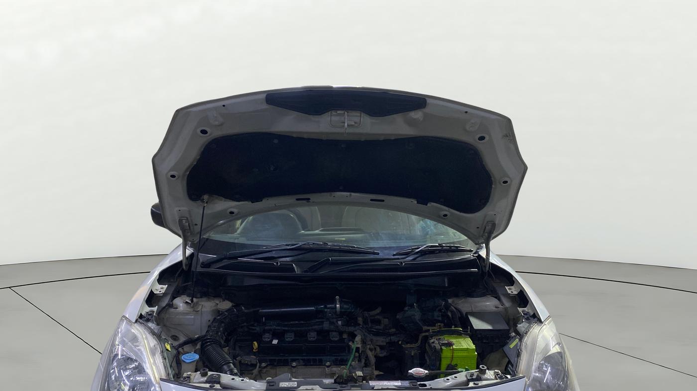 2022 Maruti Dzire LXI, CNG, Manual, 32,324 km, Open Bonet