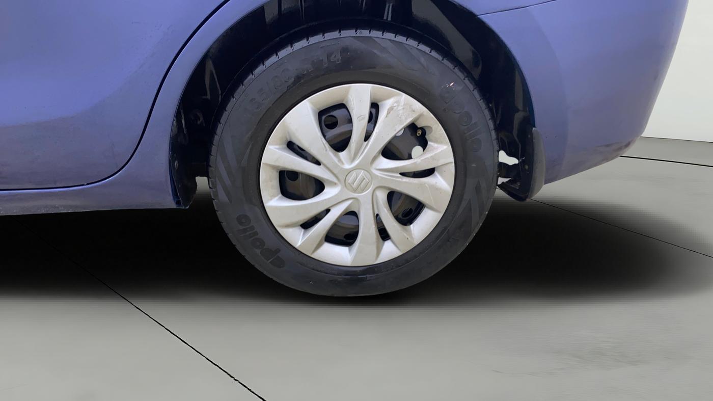 2017 Maruti Dzire VXI, CNG, Manual, 1,33,655 km, Left Rear Wheel