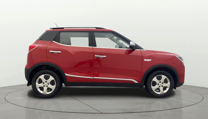 2023 Mahindra XUV300 W6 1.2 PETROL, Petrol, Manual, 3,926 km, Right Side View
