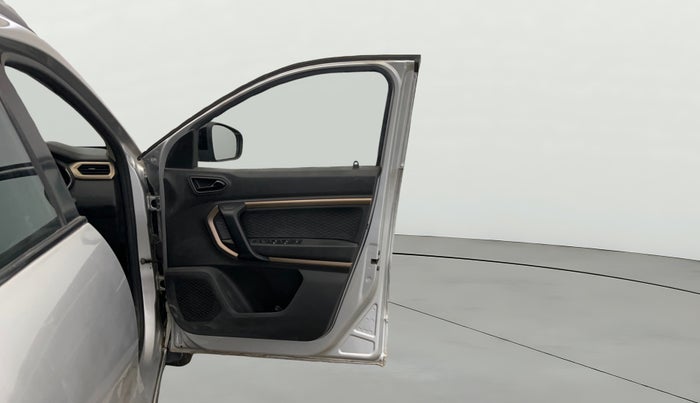 2021 Renault Kiger RXT (O) AMT, Petrol, Automatic, 49,934 km, RHS Front Door