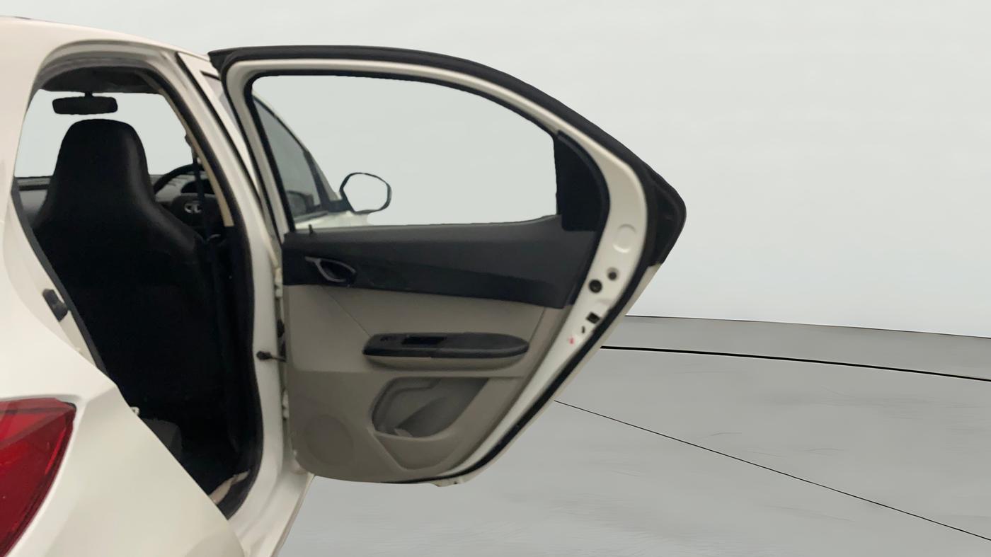 2018 Tata Tiago XT PETROL, Petrol, Manual, 81,873 km, RHS Rear Door