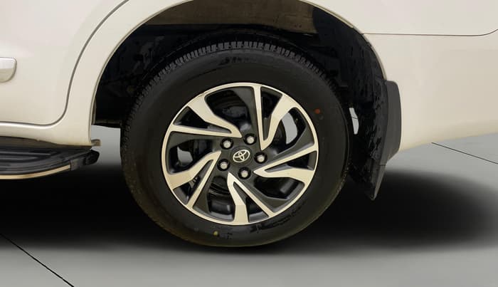 2022 Toyota Innova Crysta 2.7 VX 7 STR, Petrol, Manual, 19,338 km, Left Rear Wheel