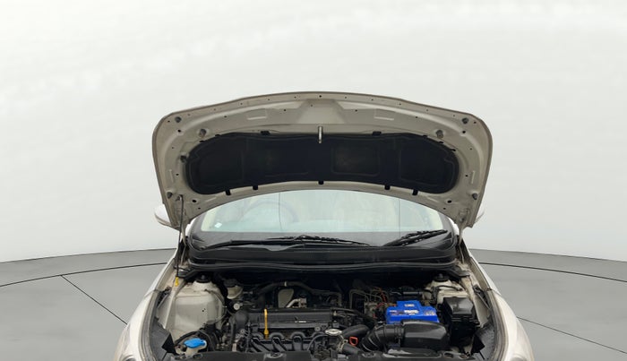 2015 Hyundai Verna FLUIDIC 4S1.6 VTVT S O AT, Petrol, Automatic, 80,101 km, Open Bonet